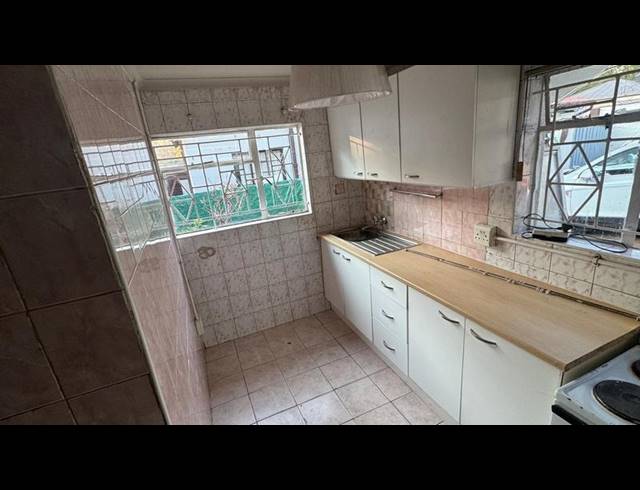 1 BEDROOM PROPERTY TO RENT IN BEZUIDENHOUT VALLEY